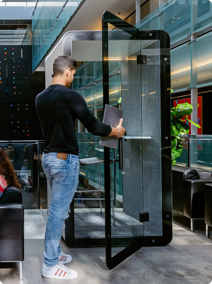 Contemporary office furniture - workspace solutions